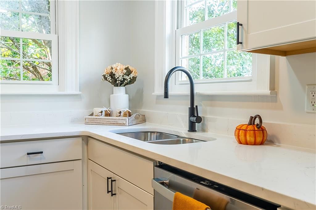 Beautifully remodeled home in Denton