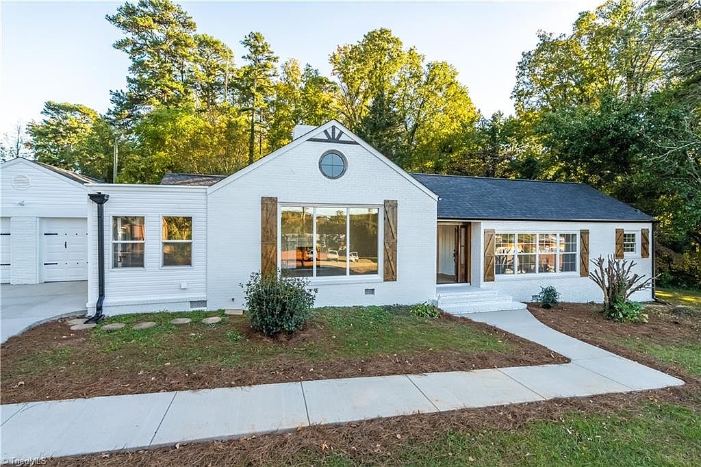 Beautifully remodeled home in Denton