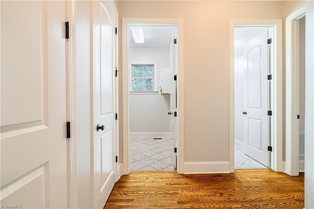 Beautiful home in sought-after Henson Forest