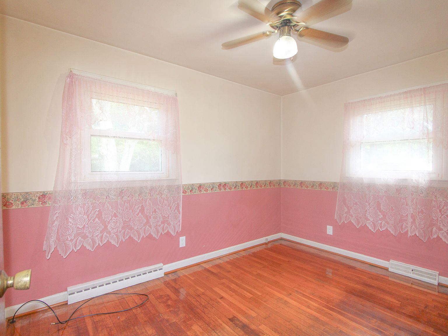 7cc1c1d08eccd6ef84c82714d5c99de7-cc_ft_1536 Spacious And well-maintained Home Offering comfort, convenience, and plenty of space