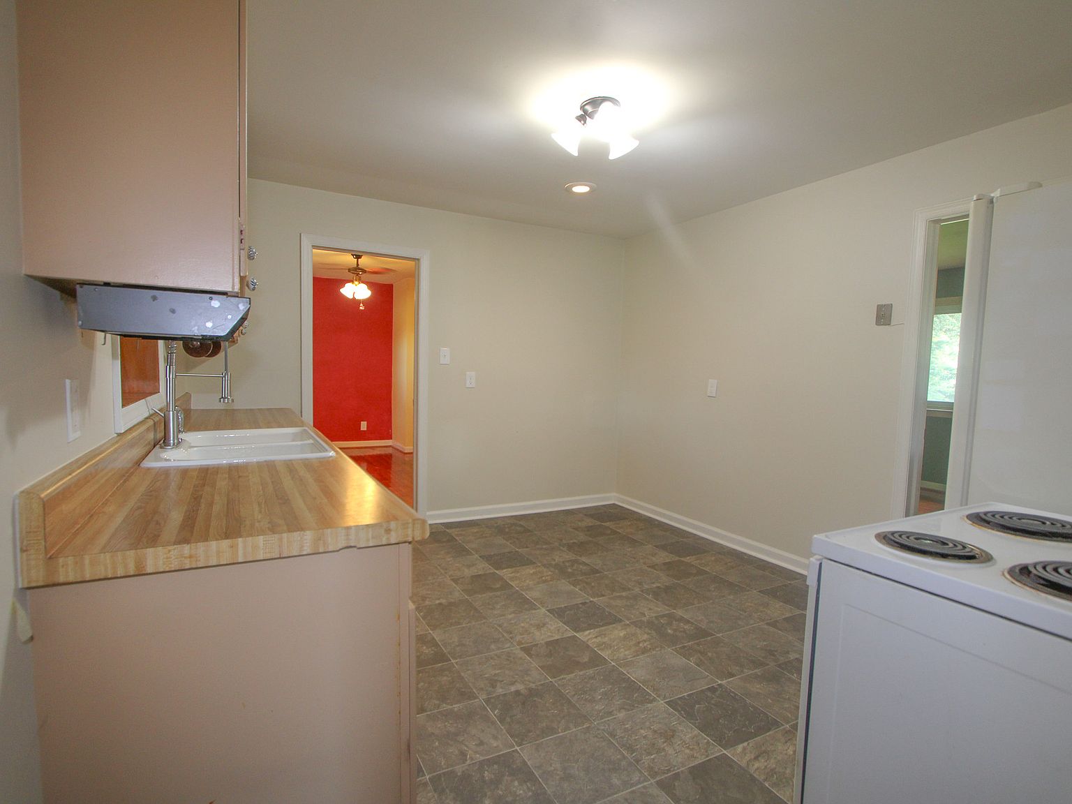 bbe91425c250ec616d2bcf755df7c372-cc_ft_1536 Spacious And well-maintained Home Offering comfort, convenience, and plenty of space