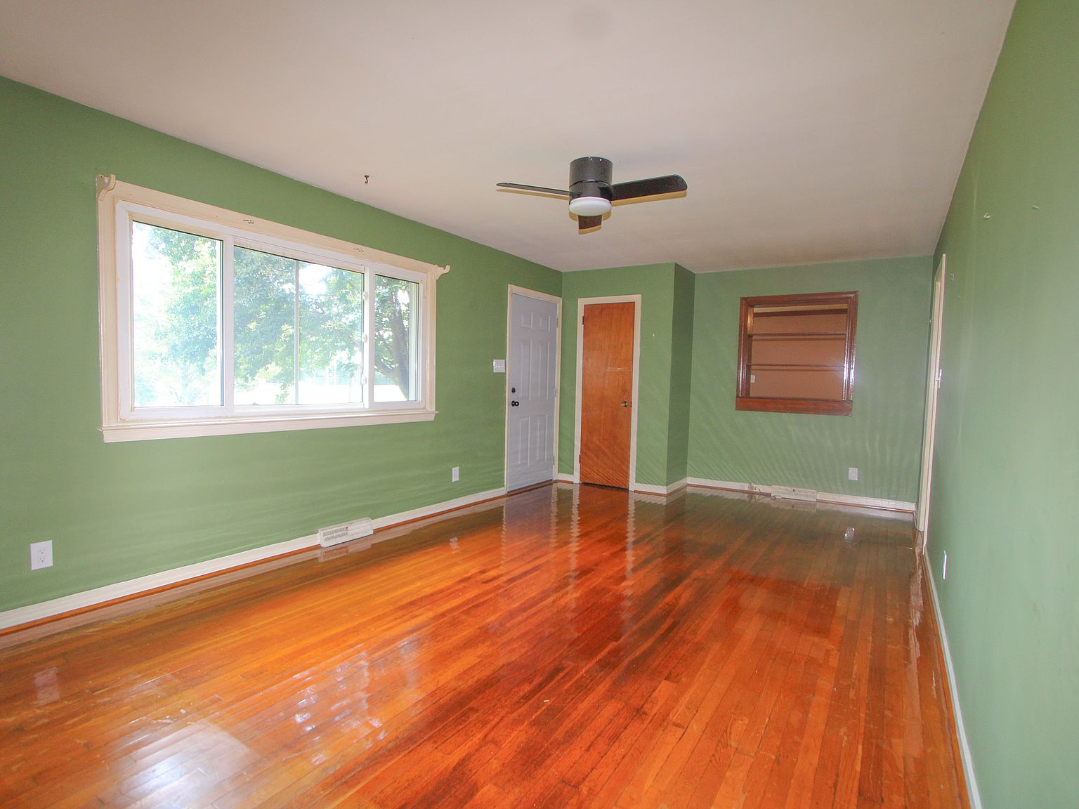 c4d6e0e029129e1714ff41d5e8799f7b-cc_ft_1536 Spacious And well-maintained Home Offering comfort, convenience, and plenty of space