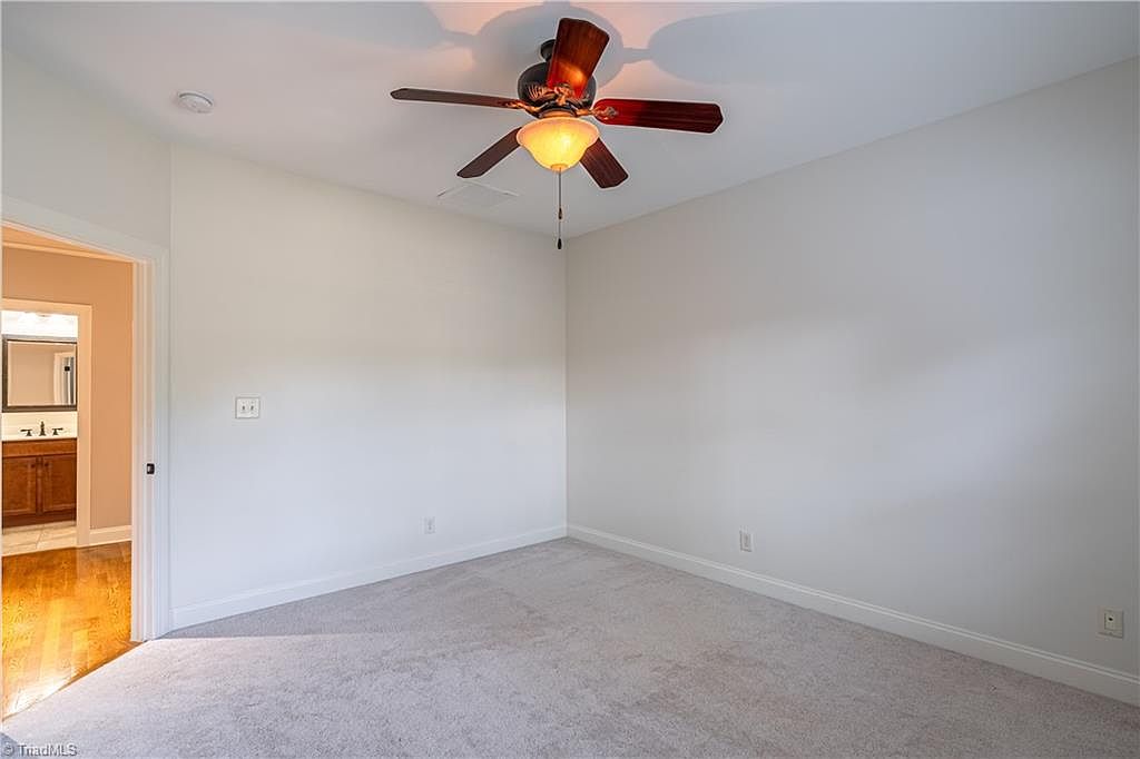 Beautiful home in sought-after Henson Forest