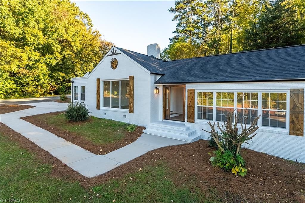 Beautifully remodeled home in Denton